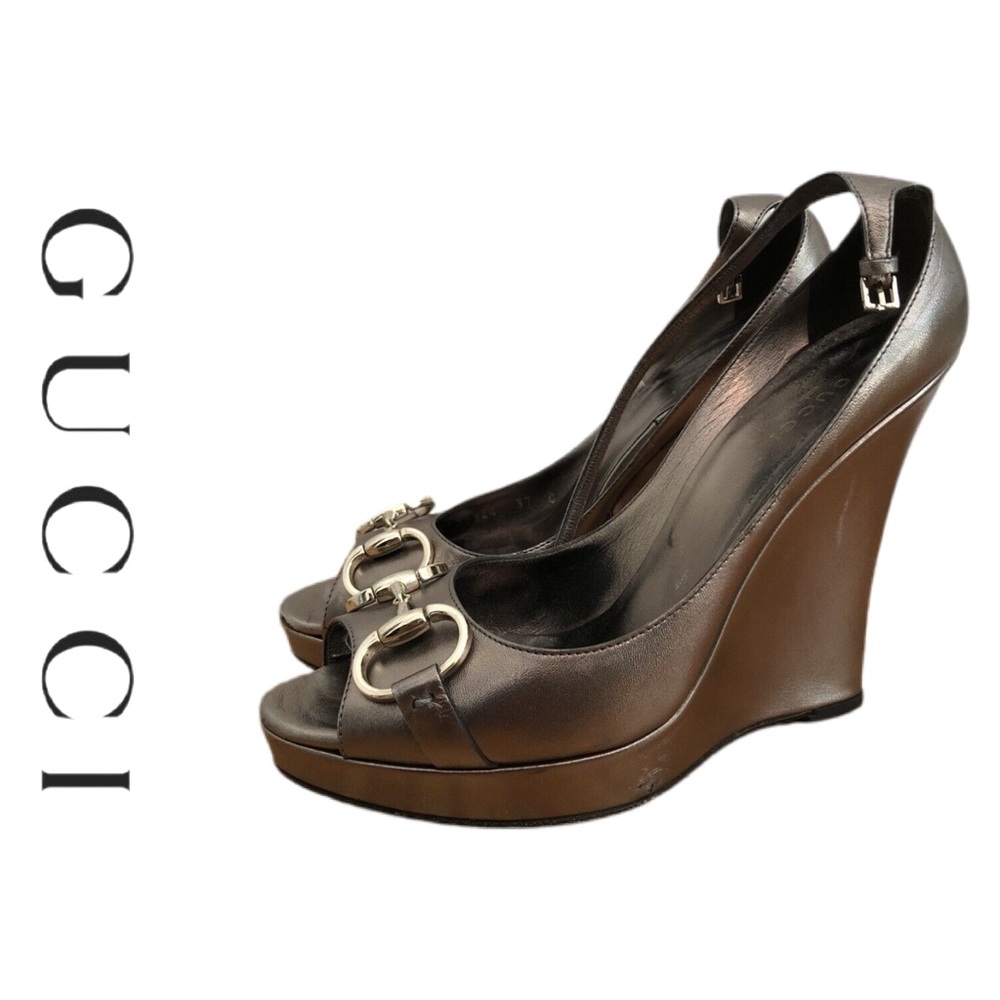 Gorgeous GUCCI Metallic Wedge Sandals